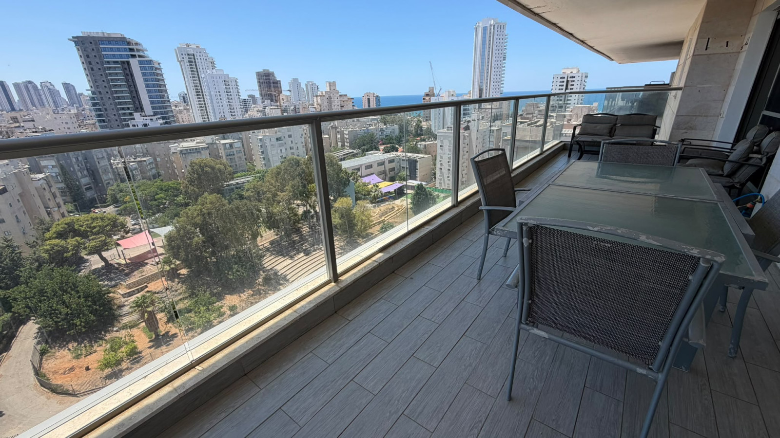 Kikar, Netanya